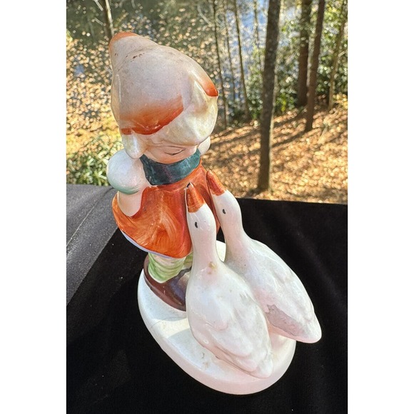 Arnart 5th Avenue Hand Painted Vintage Girl feeding geese made in Japan -S84 - Picture 2 of 11